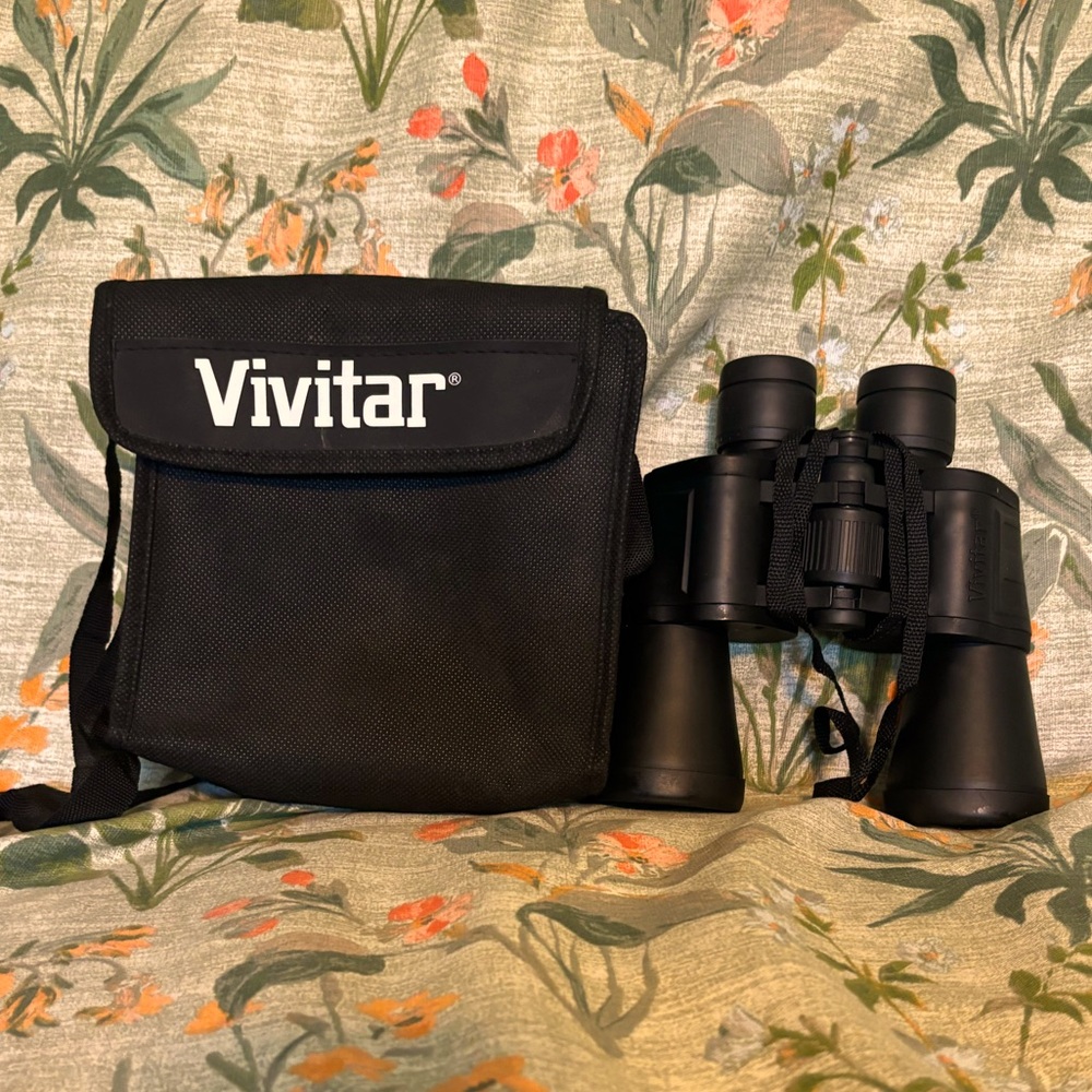Vivitar  Full Size Binoculars 7x50 297ft At 1000 Yards. Coated Glass. Case Clean